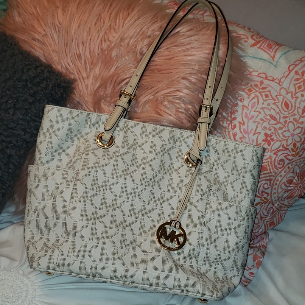 Althentic MK purse